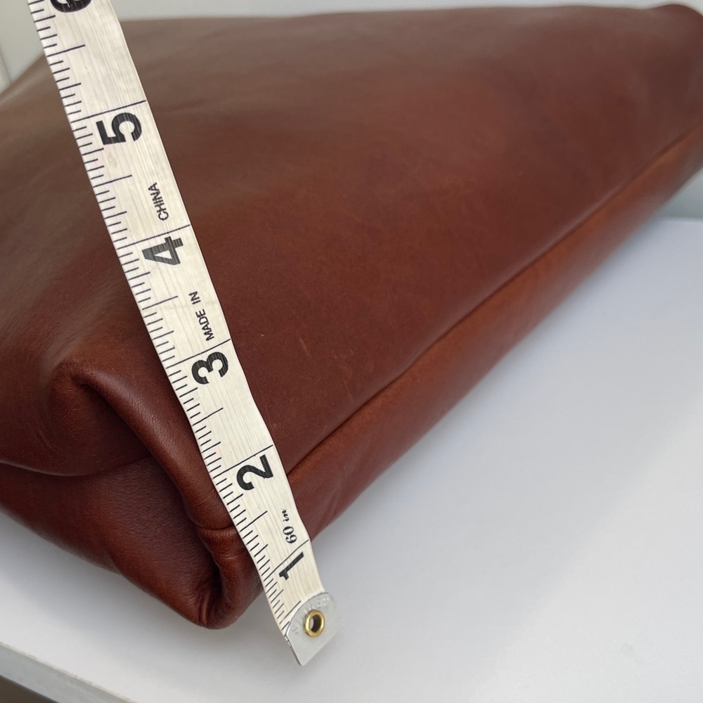 Paterson Salisbury Full Grain New Zealand Tasman Cow Leather Bucket Bag - Picture 16 of 16